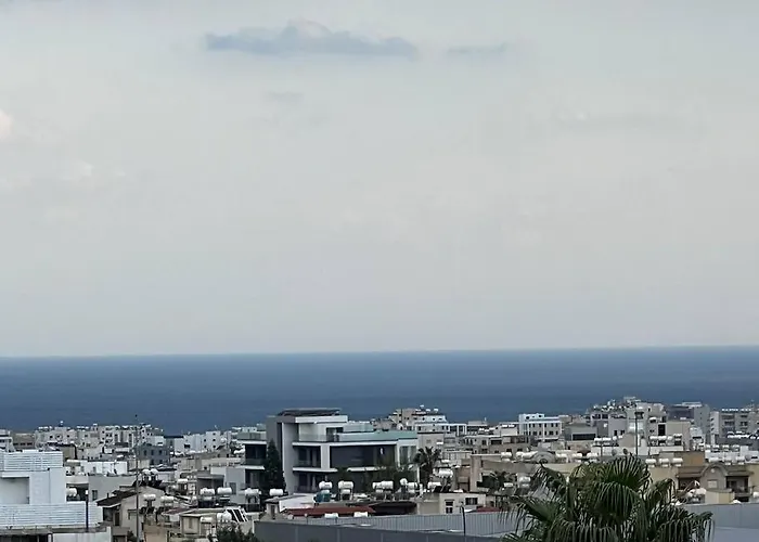 3 Bedroom Penthouse Jacuzzi Seaview